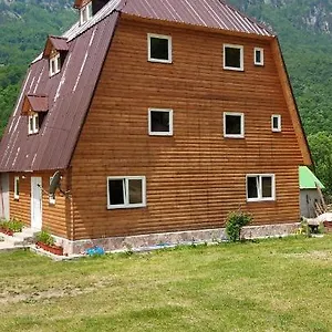 Pensión Bujtina Zemra Tradites