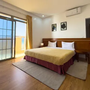 Apartahotel Oasis, Seaside